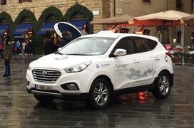Hyundai-ix35-Fuel-Cell-Hydrogen-Tour.jpg