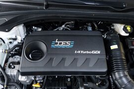 Boes-Motorsport-Hyundai-i30-Fastback-fotoshowBig-70c5cecf-1152436.jpg