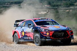 Ott-Tanak-Hyundai-WRC-Rallye-Sardinien-2020.jpg